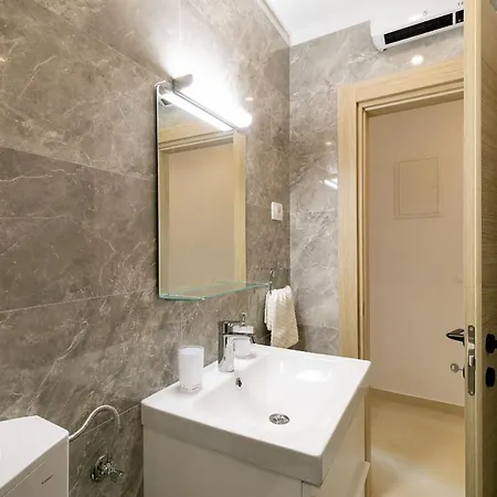 Near The Beach- Zen 2 Apartment *